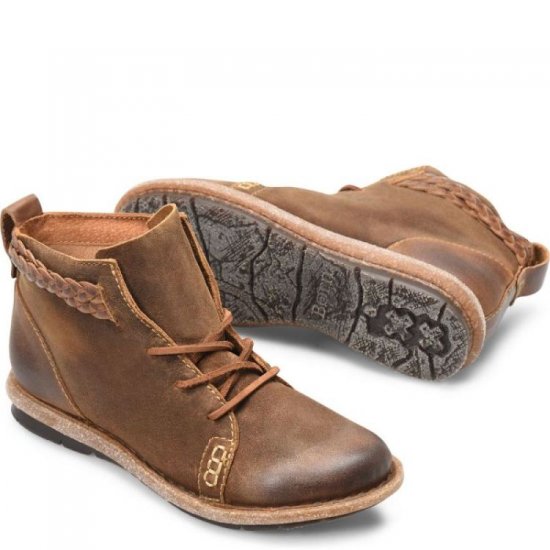 Born Shoes Canada | Women's Temple Boots - Taupe Distressed (Tan) - Click Image to Close